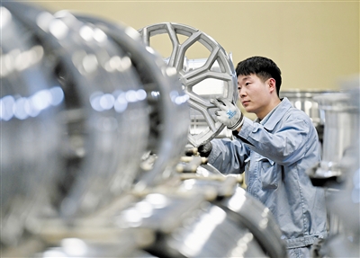 科技赋能装备制造业高质量发展