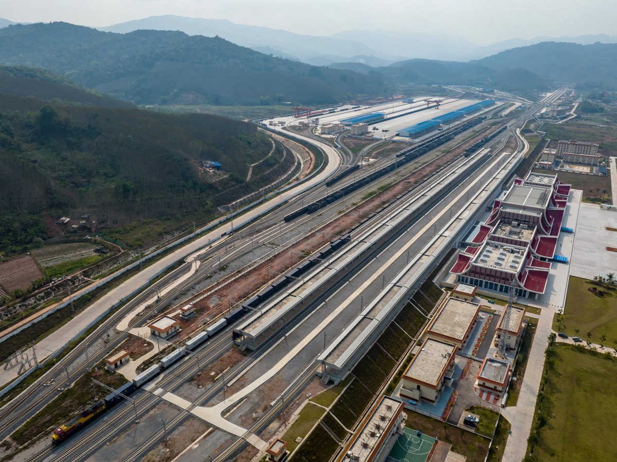 服务跨境旅客便捷出行 4月13日起中老铁路增开1对国际旅客列车