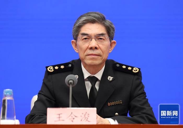 海关总署：前三季进出口度首次突破32万亿元