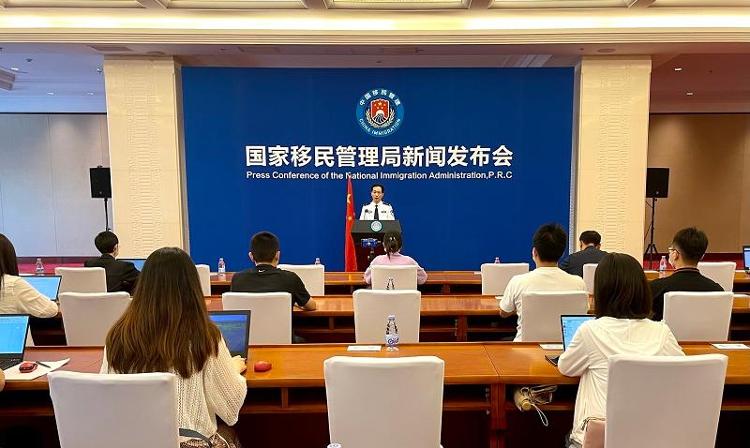 1至11月全国铁路完成固定资产投资7117亿元 同比增长11.1%