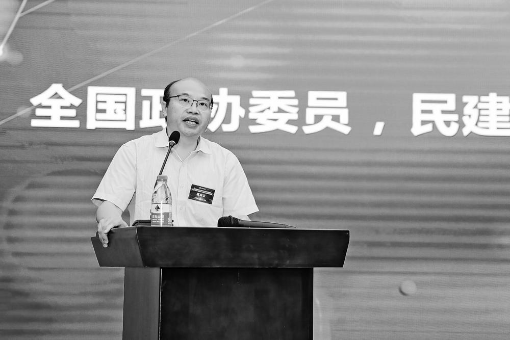 农业农村部：加快破解农业领域科技经济“两张皮”问题