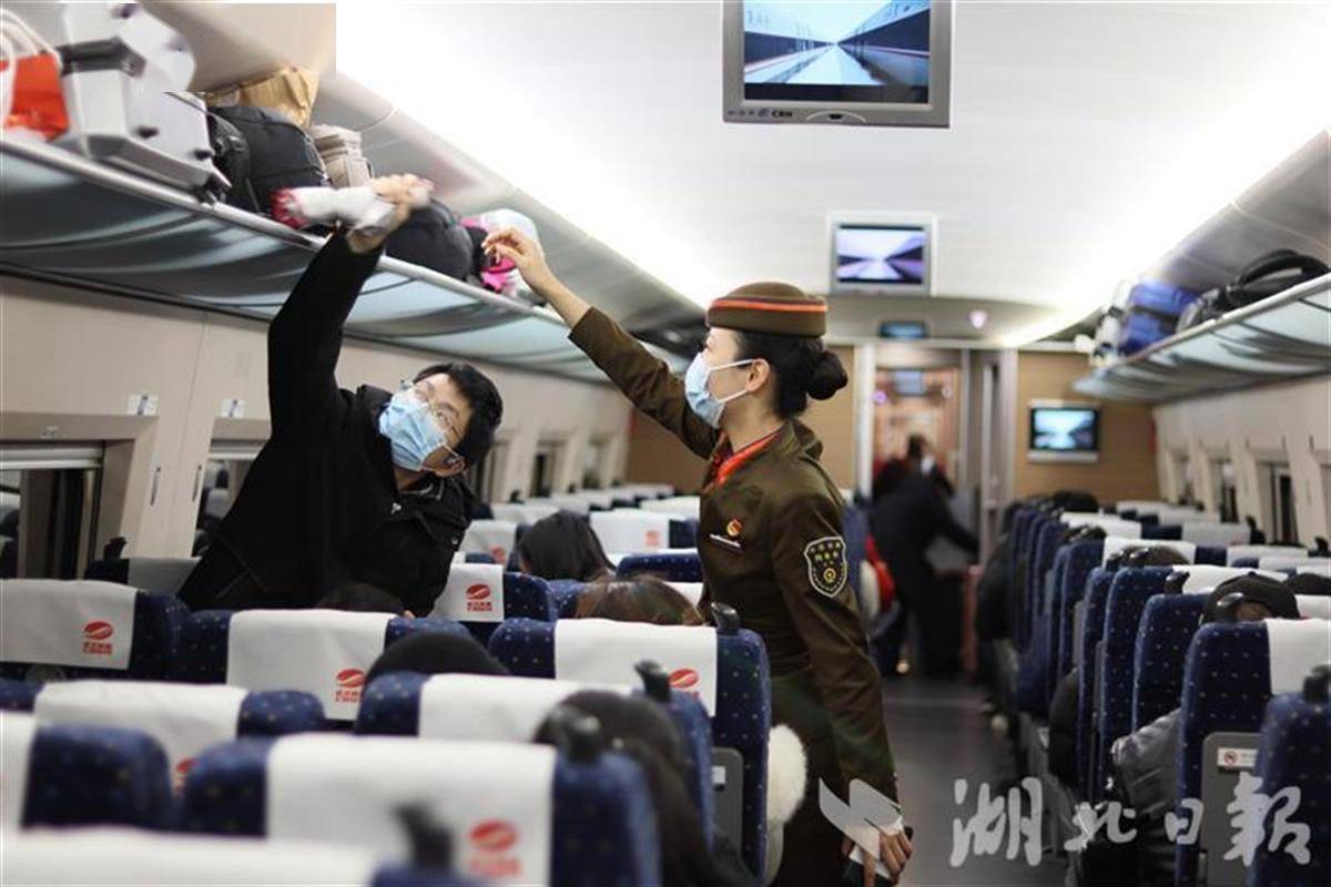 春节假期全国铁路累计发送旅客9626万人次