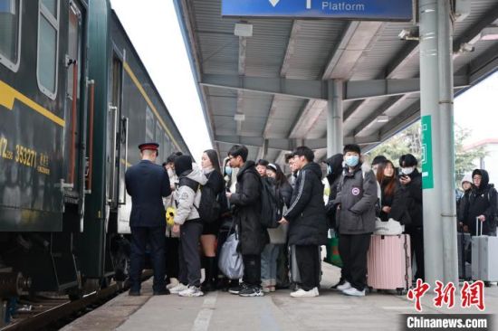 国铁集团进一步优化儿童、伤残军警等旅客购票优惠措施