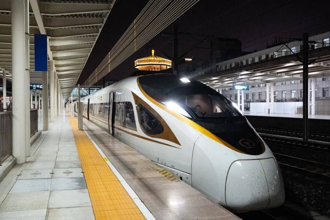 国铁北京局首次开行“歌迷专列”护航歌迷旅客顺利返程